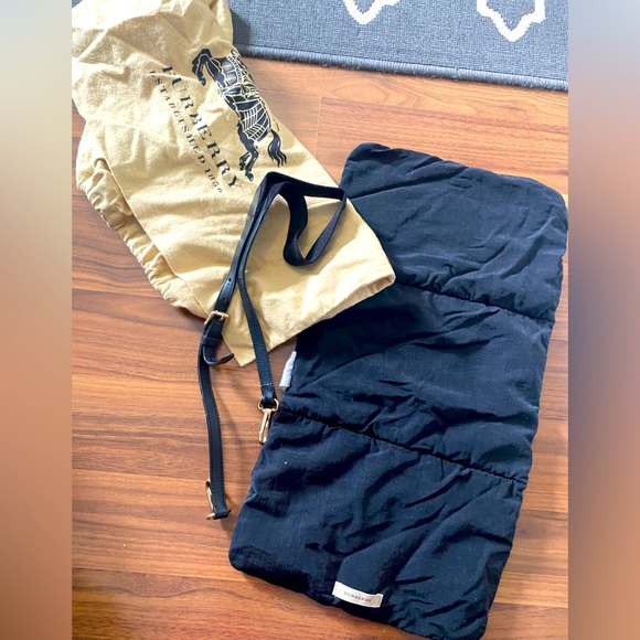 Burberry baby bag/duffel bag + diaper changing mat, shoulder strap + dust bag - Picture 12 of 12
